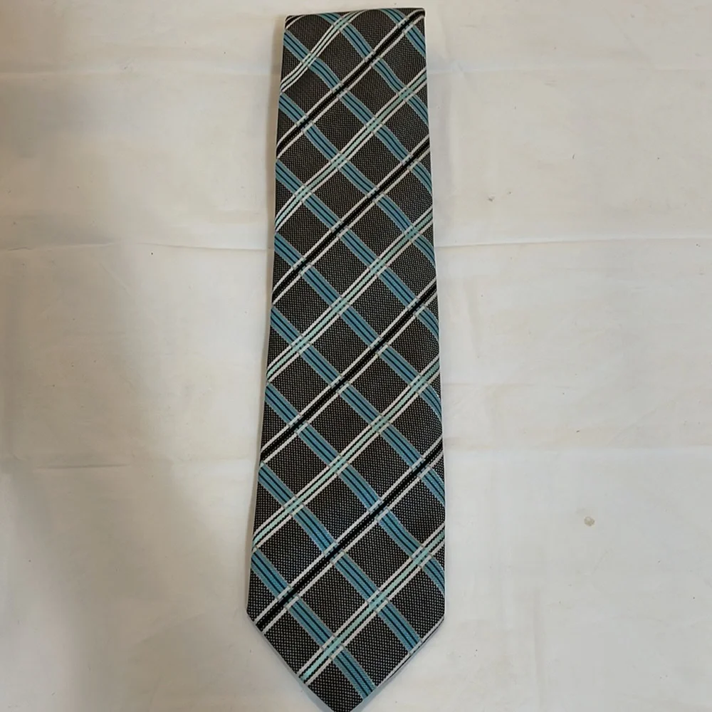 Geoffrey Been grey and blue men’s tie 58”L x 3.5”W - Picture 2 of 4